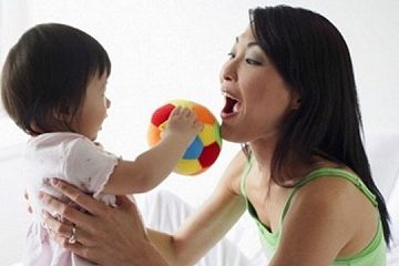 9 cách nhỏ này, mẹ sẽ giúp trẻ sơ sinh học nói rất nhanh
