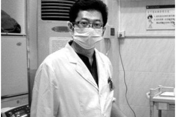 Làm việc quá sức, một bác sĩ Trung Quốc đột tử