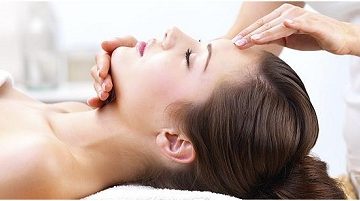 Massage da mặt để làm đẹp da và chống lão hóa, mẹo hay làm đẹp