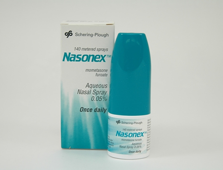 Bình xịt mũi Nasonex Aqueous Nasal Spray được sử dụng để điều trị triệu chứng gì?

