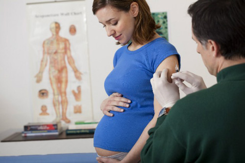 tiêm vắc xin cho phụ nữ mang thai